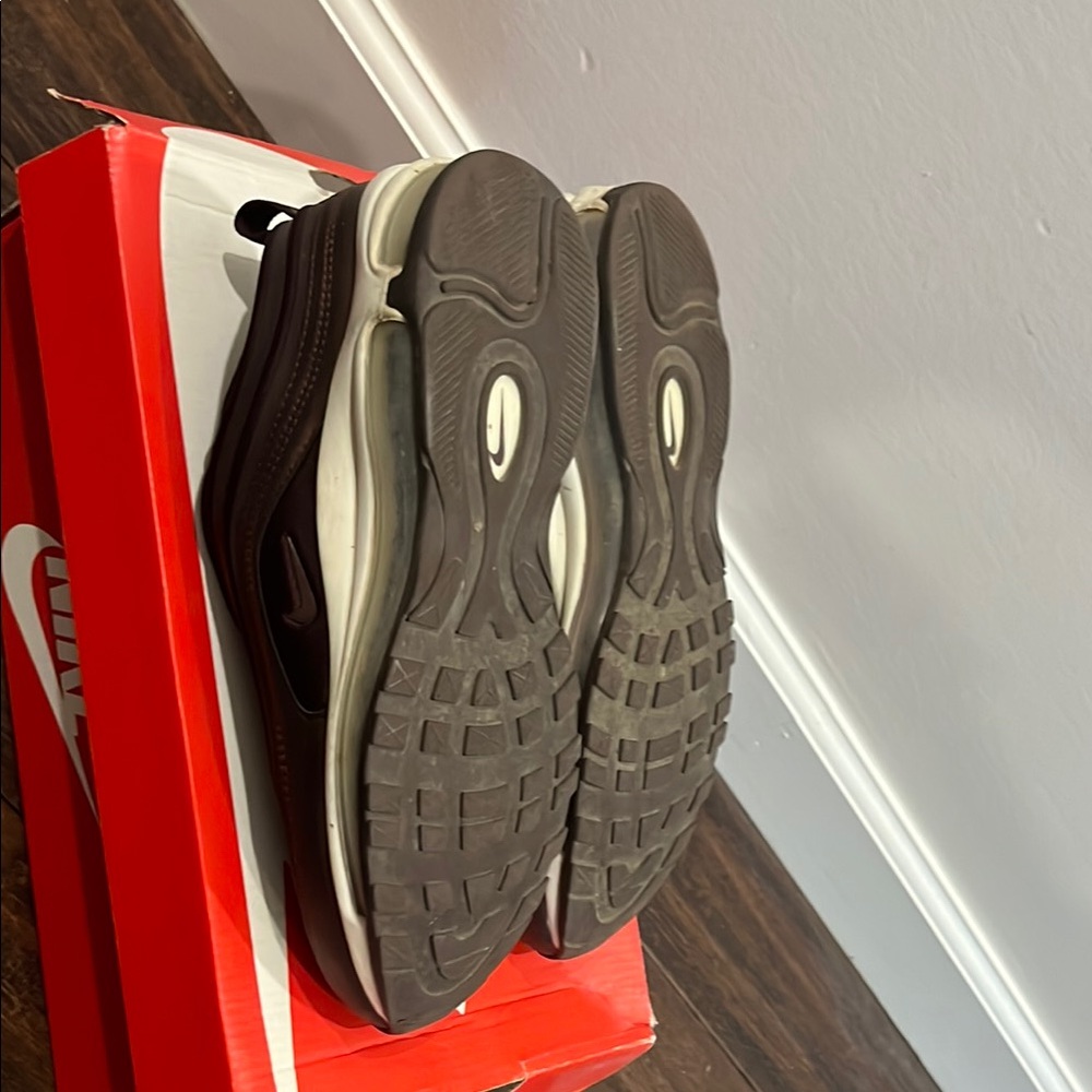 Nike women's Dark Brown Sneakers - Picture 4 of 4